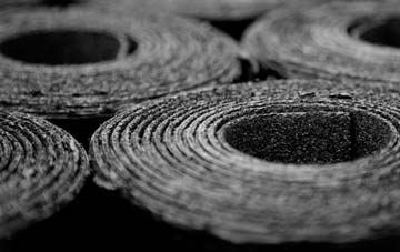 Hut Green bitumen roof disadvantages